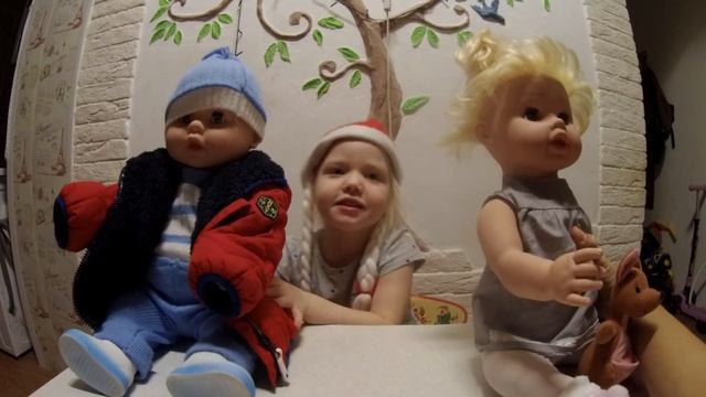 Лере Дед Мороз подарил новых кукол Макса и Катю. смотреть онлайн