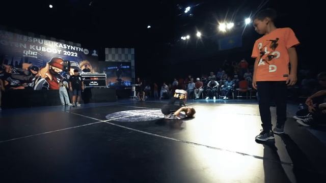 Кубок РК по брейкингу / 7-10 лет мальчики / 1/4 Мырзагалиев Али (win) vs Альтаир смотреть онлайн