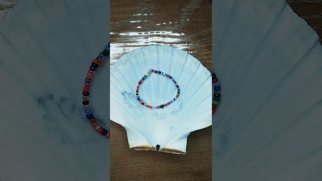 make a cute rainbow braclet with me☺️#braclets #cute #beadedjewellery #rainbow смотреть онлайн