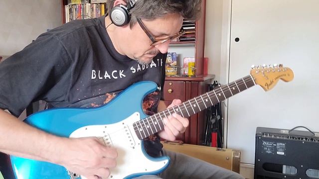 Blue Balad Fender Stratocaster Japan Tex Mex pick-ups смотреть онлайн