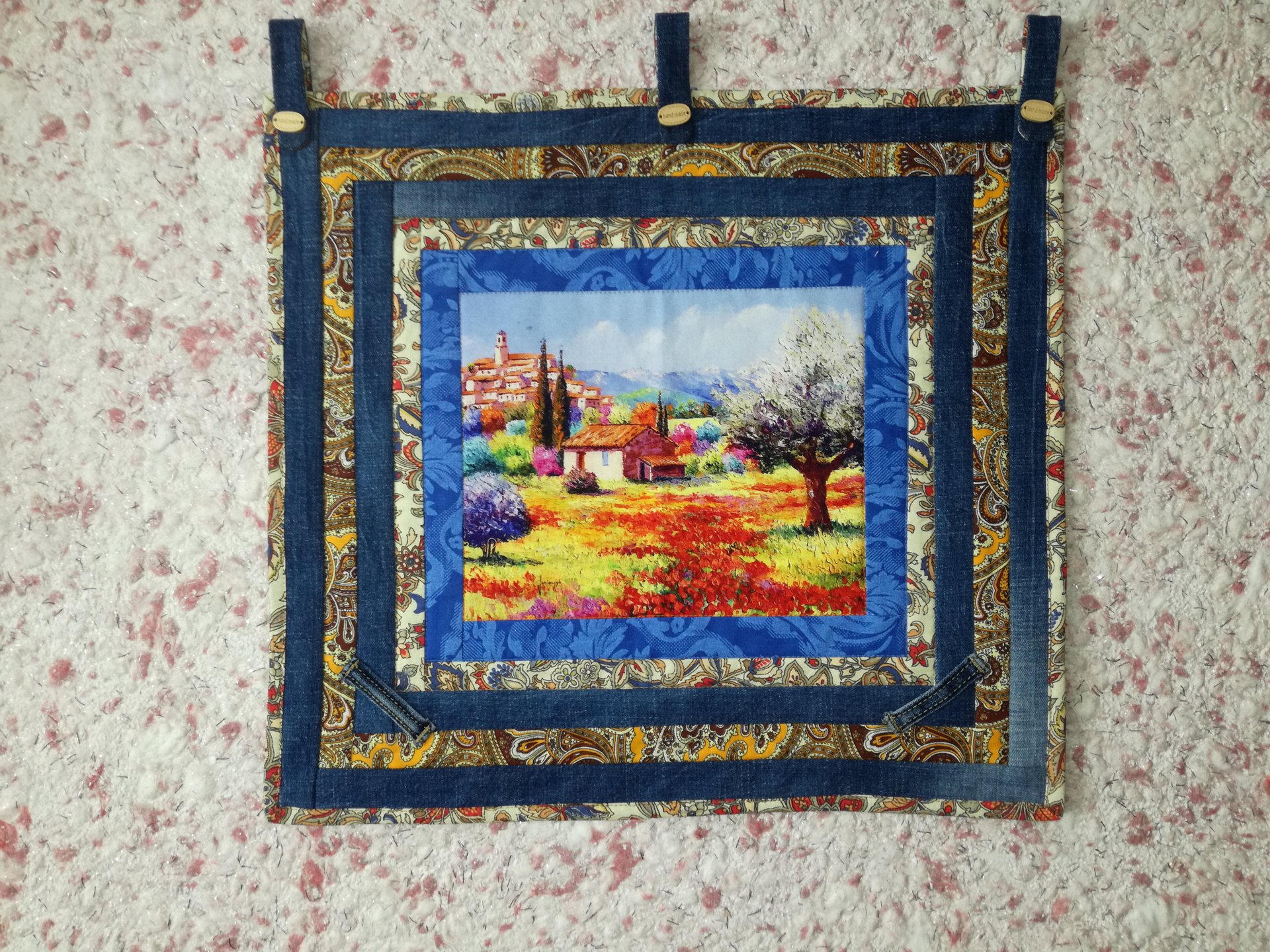 Лоскутное панно с центральным рисунком. смотреть онлайн