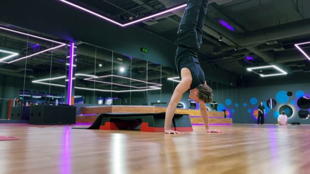 КАК НАЗЫВАЕТСЯ ЭЛЕМЕНТ? смотреть онлайн