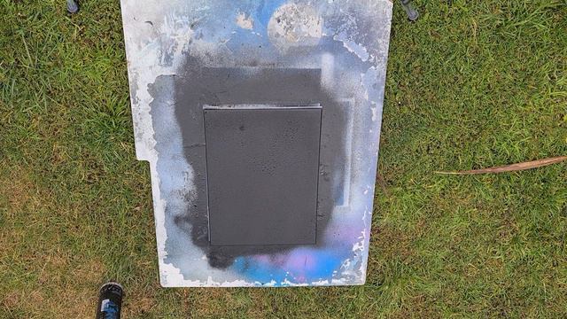 NUDE Spray paint art смотреть онлайн