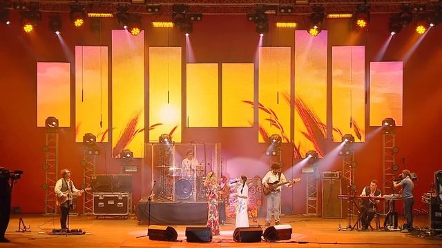 гр.ПЕЛАГЕЯ и Вероника Сыромля — Цвіте терен («МИР Сибири» 2018)(Rem.) смотреть онлайн