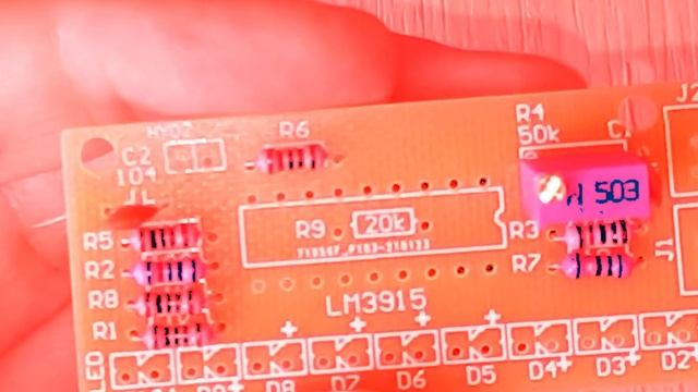 Собираем DYI набор LM3915N.