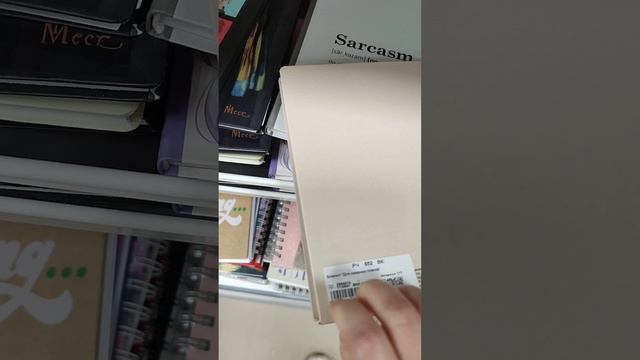 Обзор полок в магазине читай-город, 50%скидки на все товары🤩😀🥳 #shorts #shortvideo #обзор #обзоры