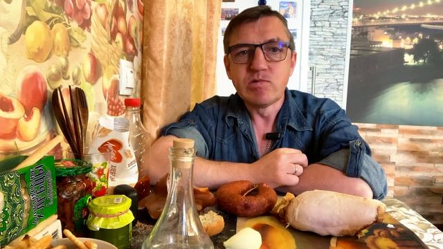 МУКБАНГ 10 000 килокалорий в день УШИ САЛО И КОЛБАСЫ смотреть онлайн