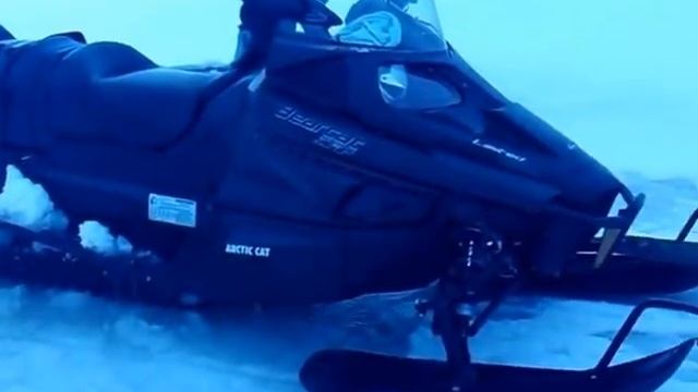 спасение снегохода из под льда смотреть онлайн