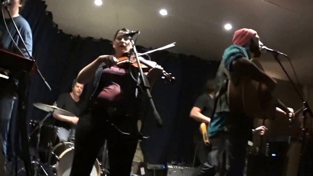 The Strumbellas - Spirits (POV) - The Rainmaker Brewhouse смотреть онлайн
