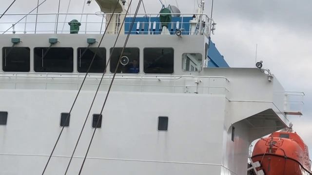 Заход в порт Рунавик Королевство Дании смотреть онлайн