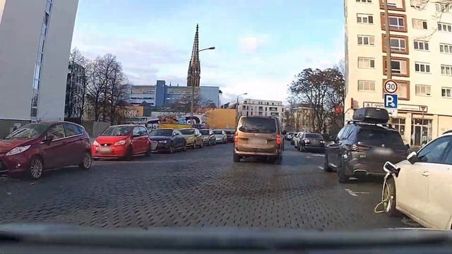 Leipzig Roadrage, Rumgerotze, Rettungswagen nicht vor lassen! #Sachsen #dashcam #folge 8 смотреть онлайн