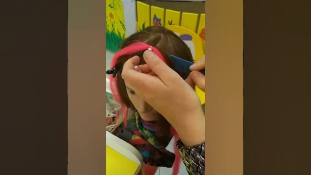 Прическа-ободок из канекалона и бусин. смотреть онлайн