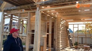 Сборка каркасных стен к бревенчатому дому.