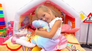 Алиса и весёлая история про занозу в пальце