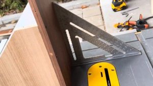 Приспособление для циркулярной пилы DeWalt ￼ «Своими руками»