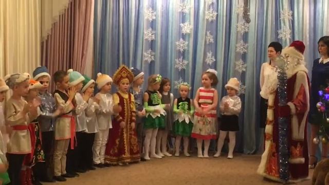 Новогодняя песенка 2018 смотреть онлайн