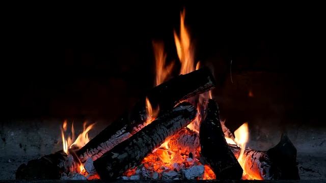 Звук костра / огонь в камине / треск горящих дров / Bonfire with Crackling Fire Sounds /4? смотреть онлайн