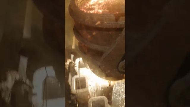 Начало разливки жидкого металла в слитки! смотреть онлайн