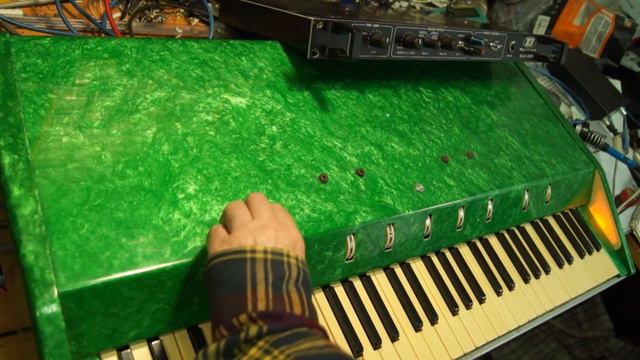 rare soviet organ Yunost-70 - after repair and midi installed with Dynacord CLS 222 смотреть онлайн