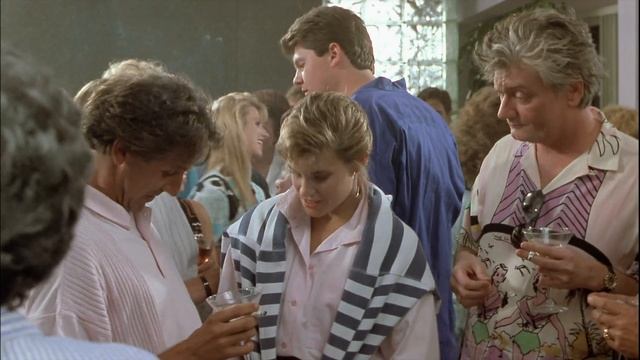 Уикенд у Берни смотреть онлайн