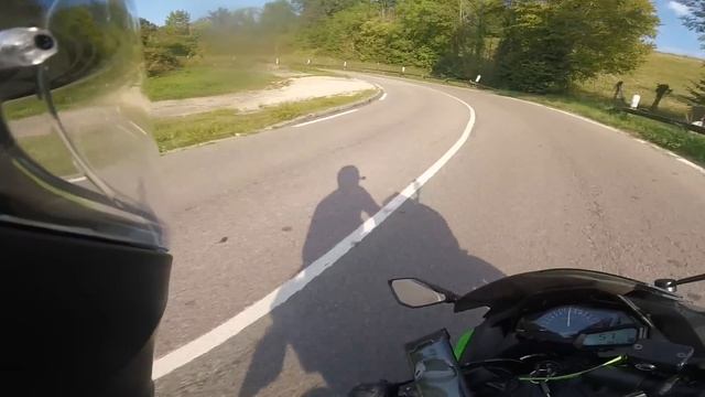 Beginner Motorcycle Crash - Kawasaki Ninja 300 ABS