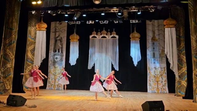 Ансамбль классического танца "Дивертисмент". смотреть онлайн