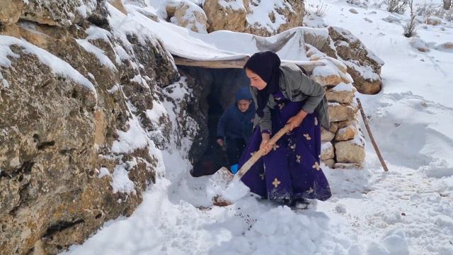 Zahra's Efforts To Save The Lives Of Her Children In The Snow And Extreme Cold