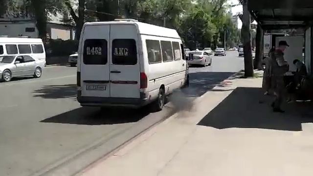 Состояние некоторых маршруток в Бишкеке смотреть онлайн