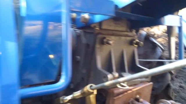 Пашем самодельным плугом на мотоблоке Скаут смотреть онлайн