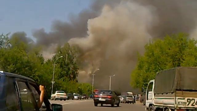 5-этажка горит. г. Осинники смотреть онлайн