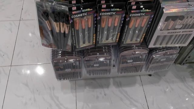 BUDGET SHOPPING AT DAY TO DAY /1 TO 20 SHOP- DUBAI DEIRA DAY TO DAY -ZA Vlogs