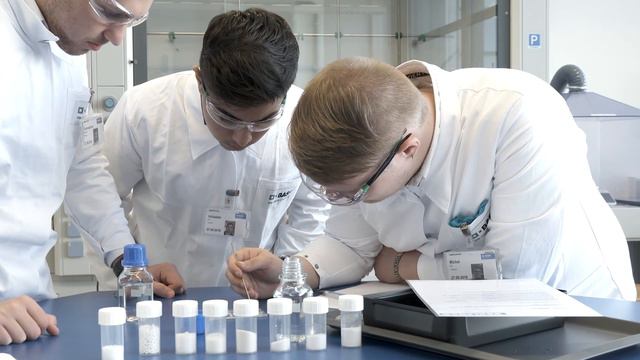 Chemie spendet: 50.000 EUR für die Initiative „JOBLINGE“ смотреть онлайн