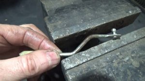 УАЗ-Патриот. Регулирую ручки,замки дверей.