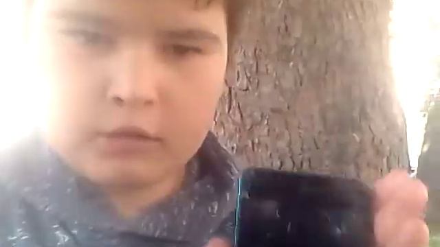Нашел два смартфона смотреть онлайн