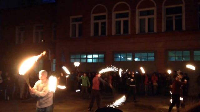 Файер шоу Новосибирск Первомайский район. День пожарника смотреть онлайн