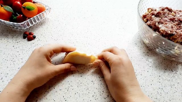 Самса на кефире.Самый простой рецепт самсы. Узбекская самса готовится просто и быстро. смотреть онлайн