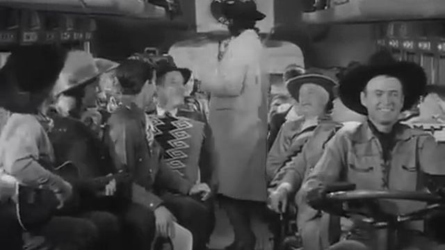 Ella Fitzgerald "A-Tisket-A-Tasket" смотреть онлайн