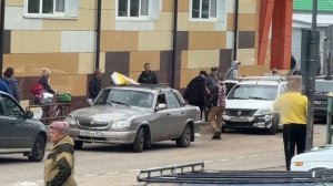 РЕШАЛЫ против ТАКСИСТОВ из 90х! НЕЛЕГАЛЬНО заняли ВОКЗАЛ и не пускают НОВИЧКА работать! ТУТ БРИГАДА