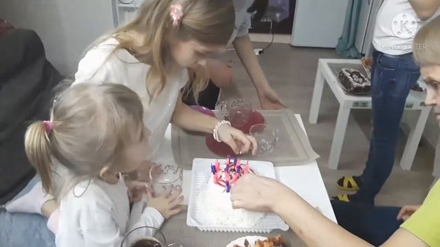 Один торт и десять свечек! ? смотреть онлайн