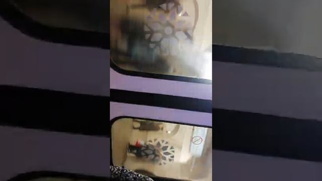 Новогодний поезд ЕЖ-3 на Таганско-Краснопресненской. 1 января 2022 год. Продолжение. смотреть онлайн