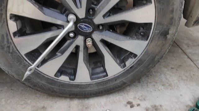 Это, то что вам пригодится при смене колес на Вашем автомобиле смотреть онлайн