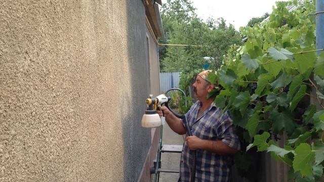 Самостоятельная покраска дома электрическим краскопультом Wagner WallPerfect 867 смотреть онлайн
