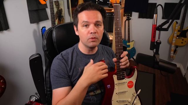 SQUIER KEEPS BEATING FENDER - '60s Classic Vibe Stratocaster смотреть онлайн