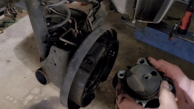 Nissan Rear Hub & Bearing Replacement. Plus why repeat Bearing Failures Happen & how to avoid them! смотреть онлайн