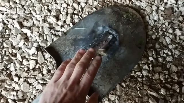 Новая чудо-лопата для копов! Копаю металл с новой лопатой смотреть онлайн