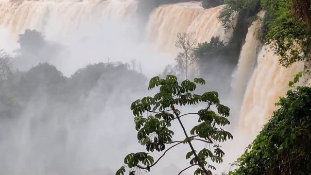 Iguazu Falls, Cataratas do Iguacu, Cataratas del Iguazu (Brazil, Argentina) смотреть онлайн