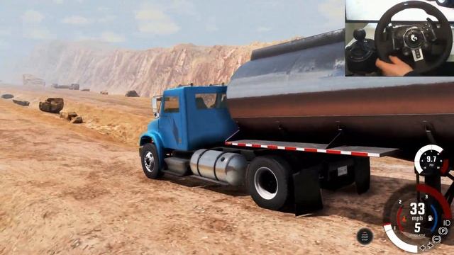 BeamNG Drive - Brutto S-Series Tanker Semi Truck on the Long Desert Road смотреть онлайн