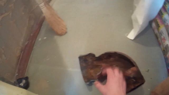 Переход с Чугуна на Пластик канализация. Расчеканка чугунной трубы. смотреть онлайн