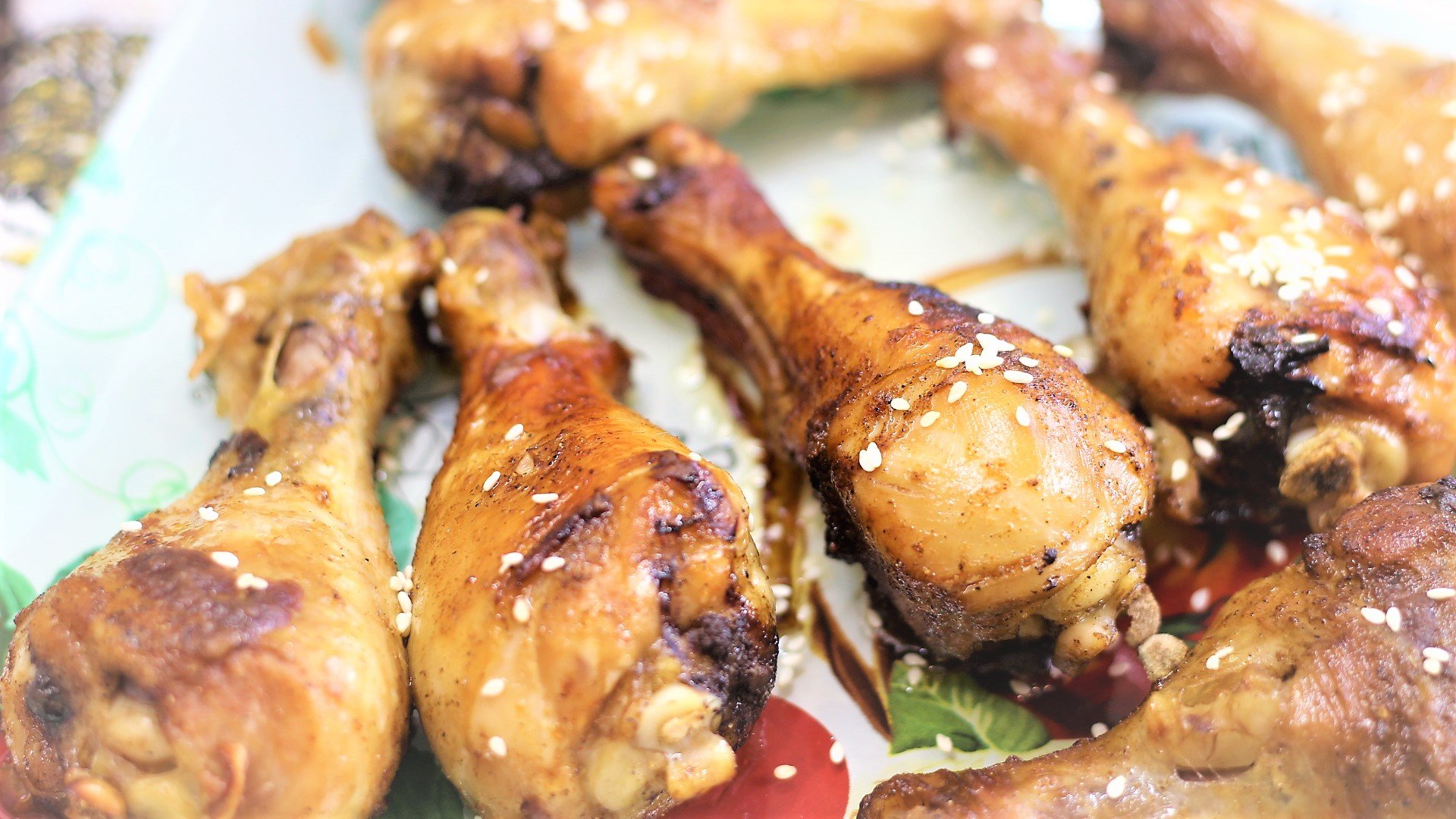 Куриные голени с хрустящей корочкой, запеченные в духовке???Приятного просмотра. смотреть онлайн