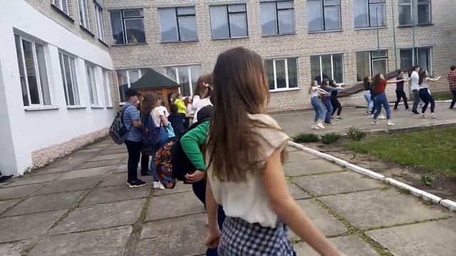 "День танца" флешмоб 7 (2 часть) смотреть онлайн